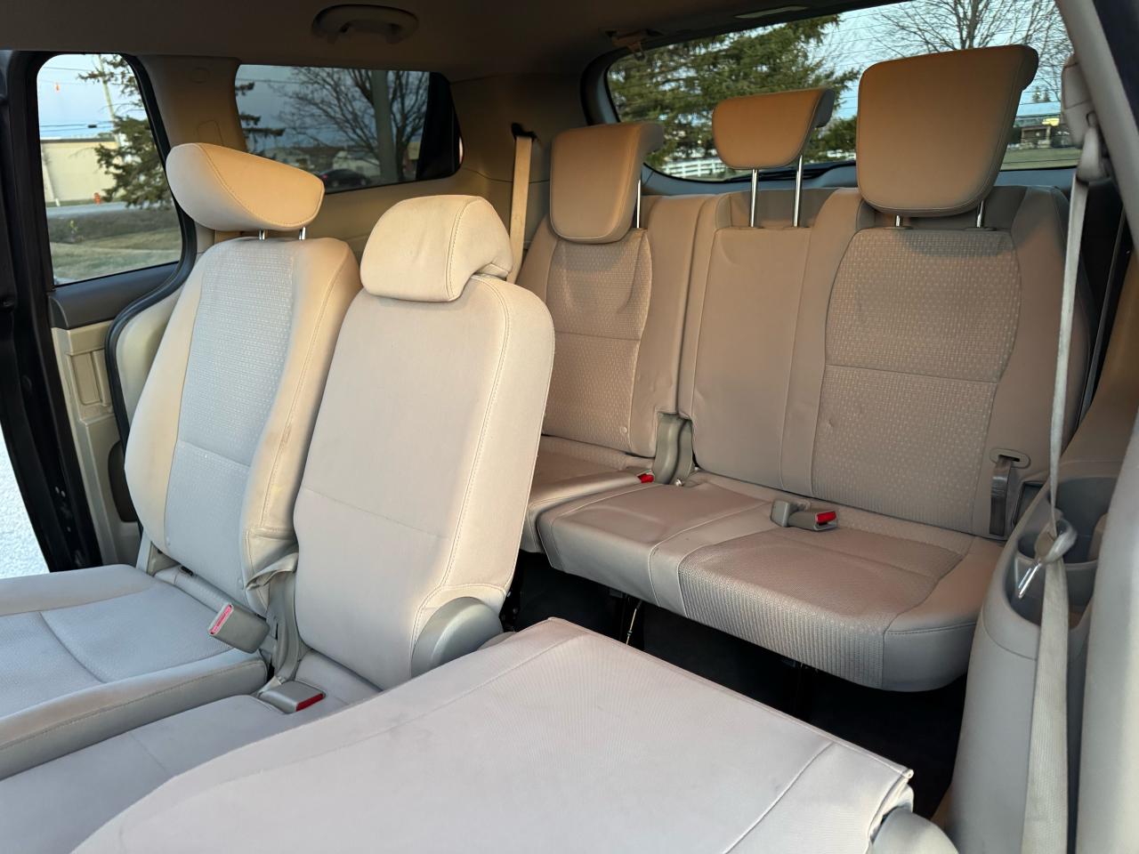 2016 Kia Sedona LX - 8 Seats - Photo #6