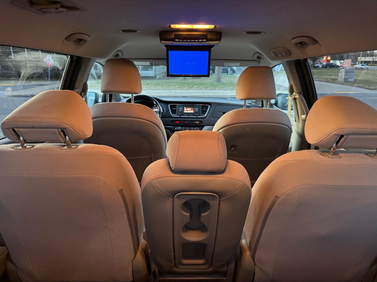 2016 Kia Sedona LX - 8 Seats Photo4
