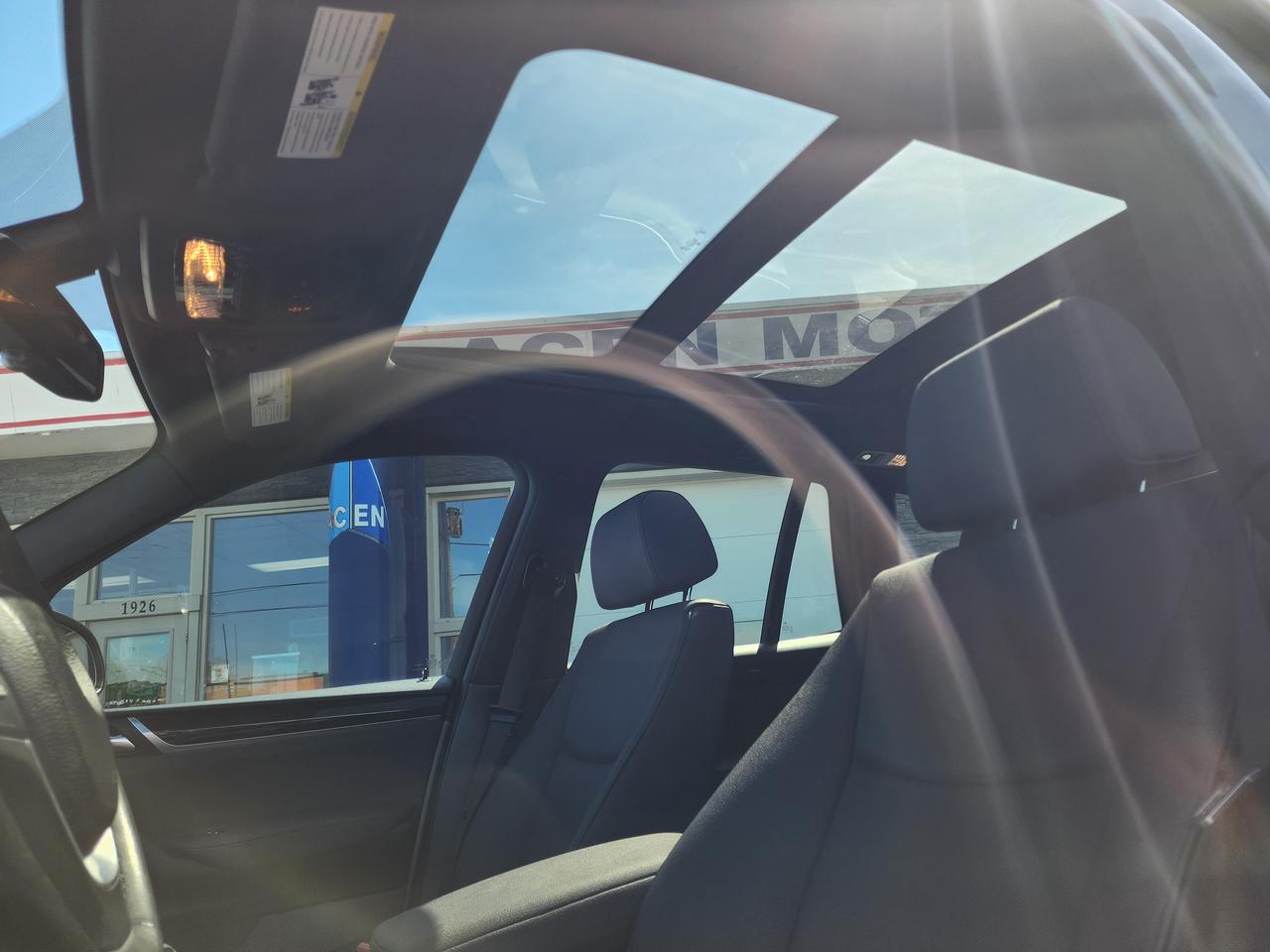 2016 BMW X3 x3 ONE OWNER- NO ACCIDENTS, LOW KM Photo