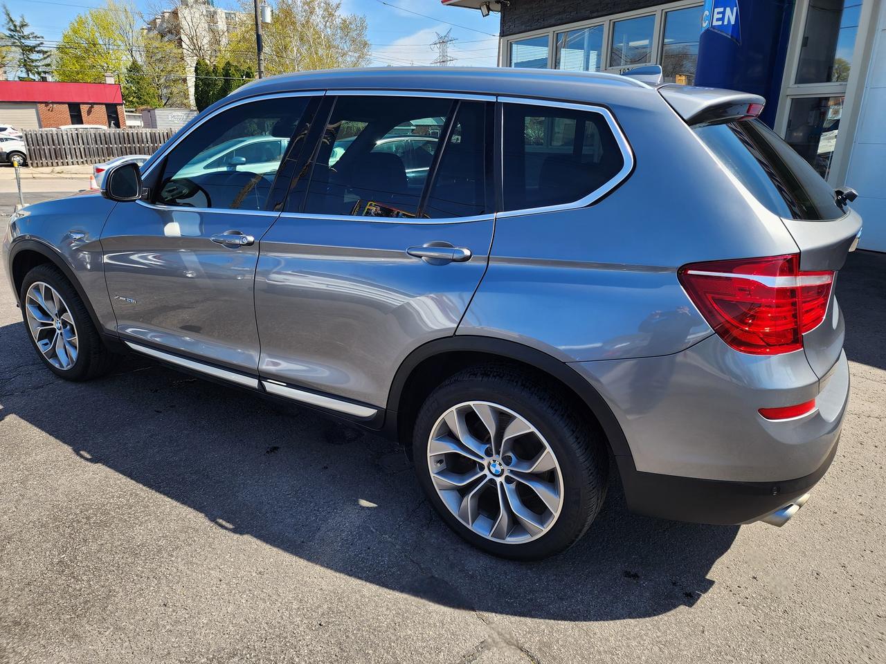 2016 BMW X3 x3 ONE OWNER- NO ACCIDENTS, LOW KM Photo