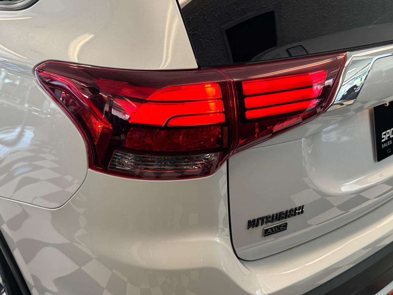 2016 Mitsubishi Outlander AWC SE 7 Passenger+Camera+ONE OWNER+CLEAN CARFAX - Photo #55