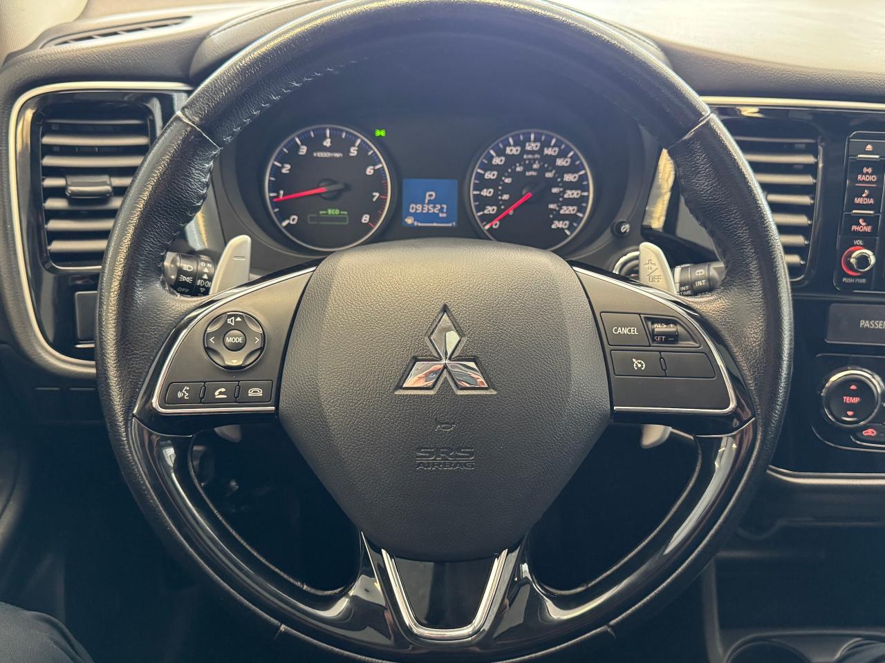 2016 Mitsubishi Outlander AWC SE 7 Passenger+Camera+ONE OWNER+CLEAN CARFAX - Photo #14
