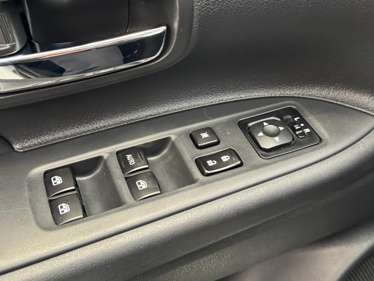 2016 Mitsubishi Outlander AWC SE 7 Passenger+Camera+ONE OWNER+CLEAN CARFAX - Photo #47