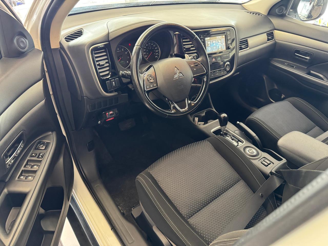 2016 Mitsubishi Outlander AWC SE 7 Passenger+Camera+ONE OWNER+CLEAN CARFAX Photo80