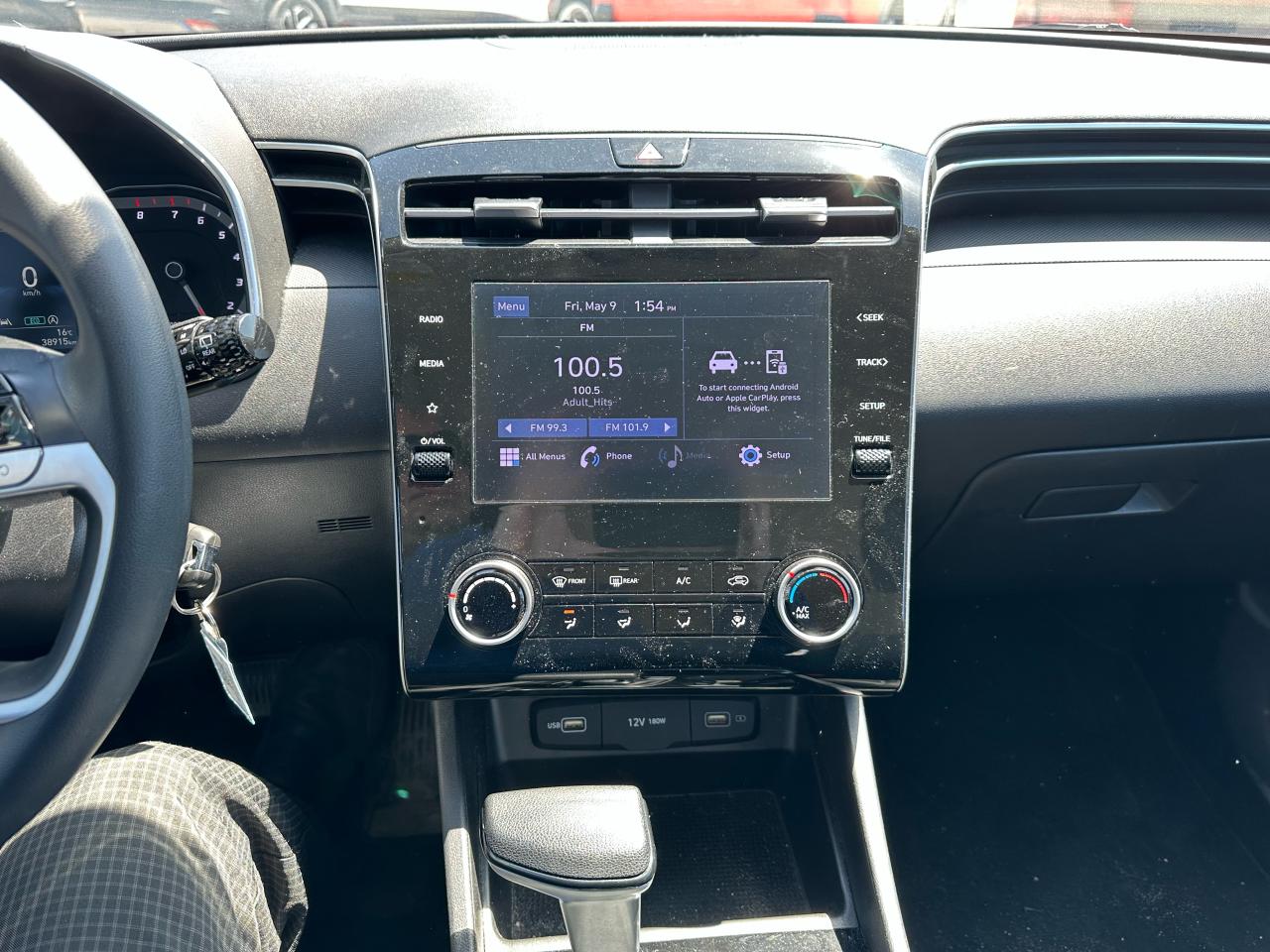 2022 Hyundai Tucson Essential Photo27