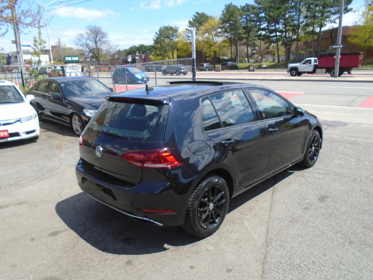 2021 Volkswagen Golf LOADED/ NO ACCIDENT/ REAR CAM / ROOF / NAVI / MINT - Photo #5