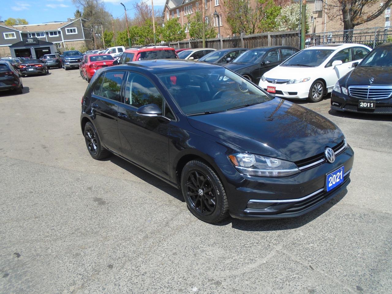 2021 Volkswagen Golf LOADED/ NO ACCIDENT/ REAR CAM / ROOF / NAVI / MINT - Photo #3