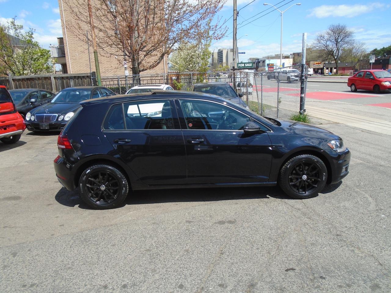 2021 Volkswagen Golf LOADED/ NO ACCIDENT/ REAR CAM / ROOF / NAVI / MINT - Photo #4