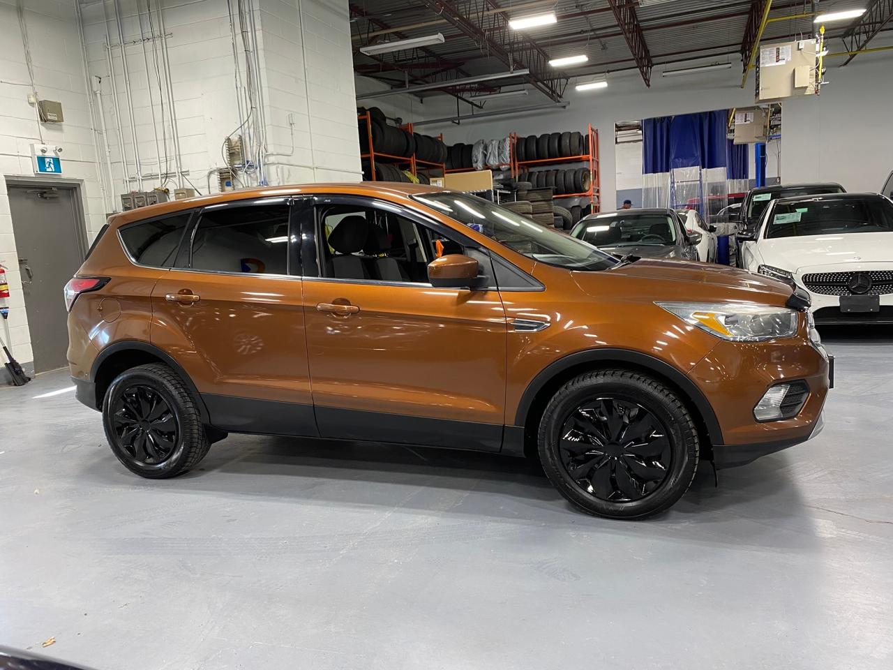 2017 Ford Escape SE - Photo #6