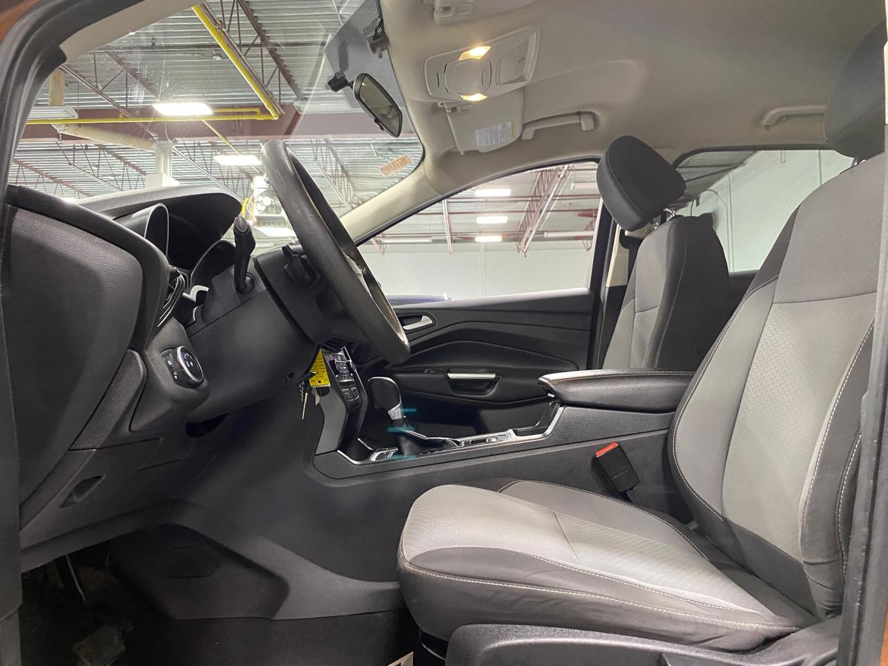 2017 Ford Escape SE - Photo #12