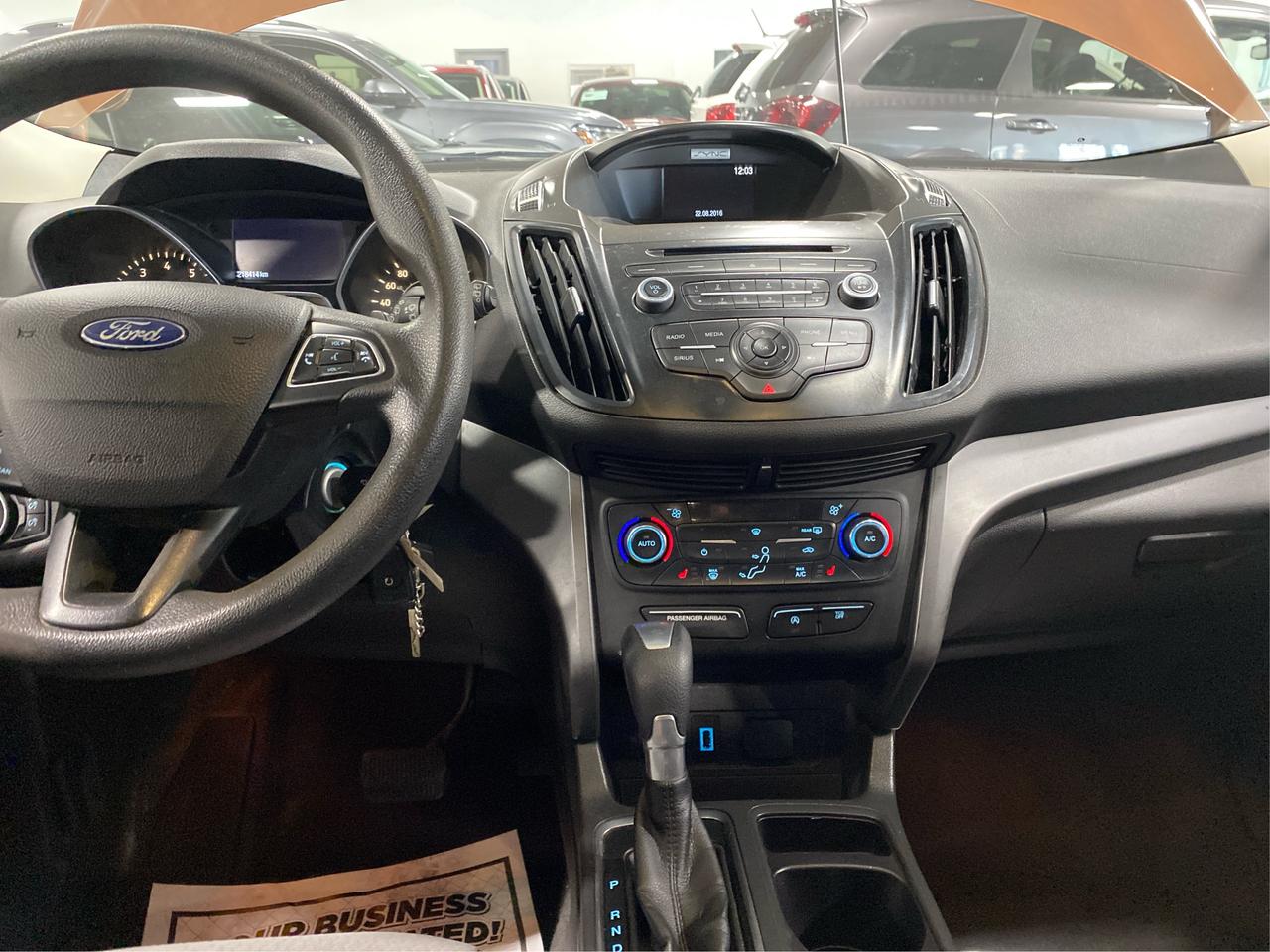 2017 Ford Escape SE Photo