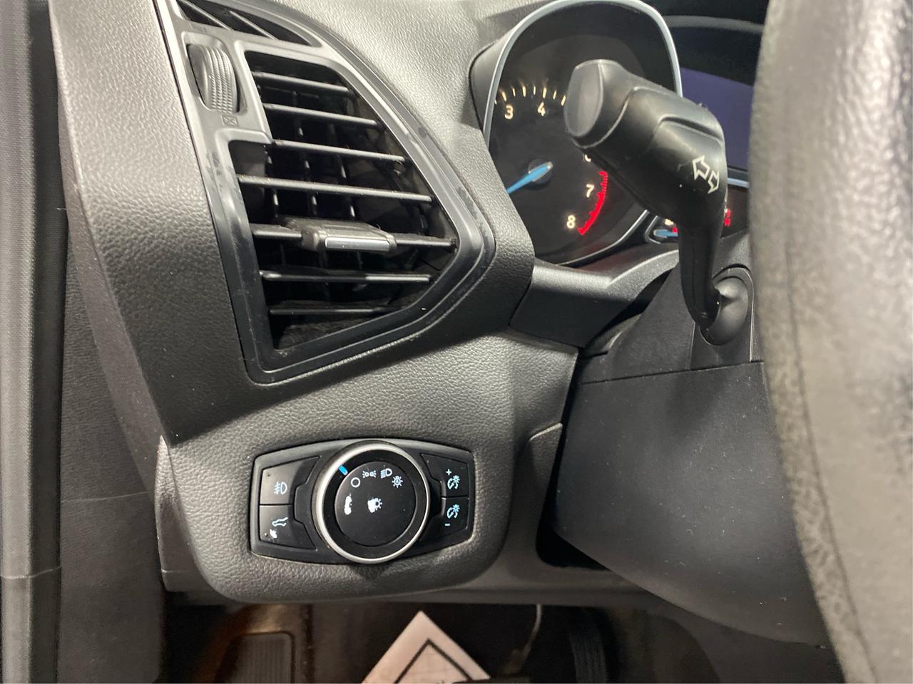 2017 Ford Escape SE Photo