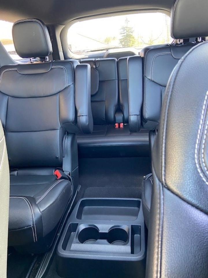 2021 Ford Explorer ST 4WD Photo