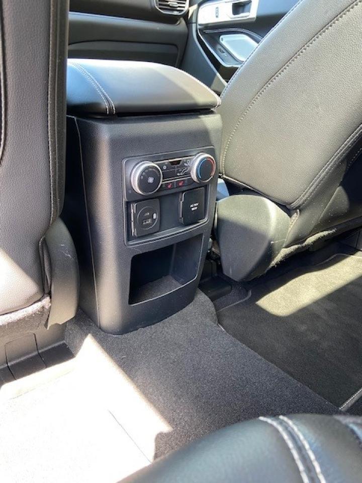 2021 Ford Explorer ST 4WD Photo
