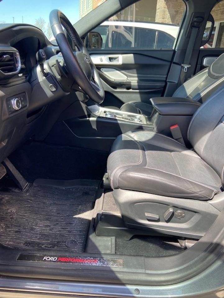 2021 Ford Explorer ST 4WD Photo