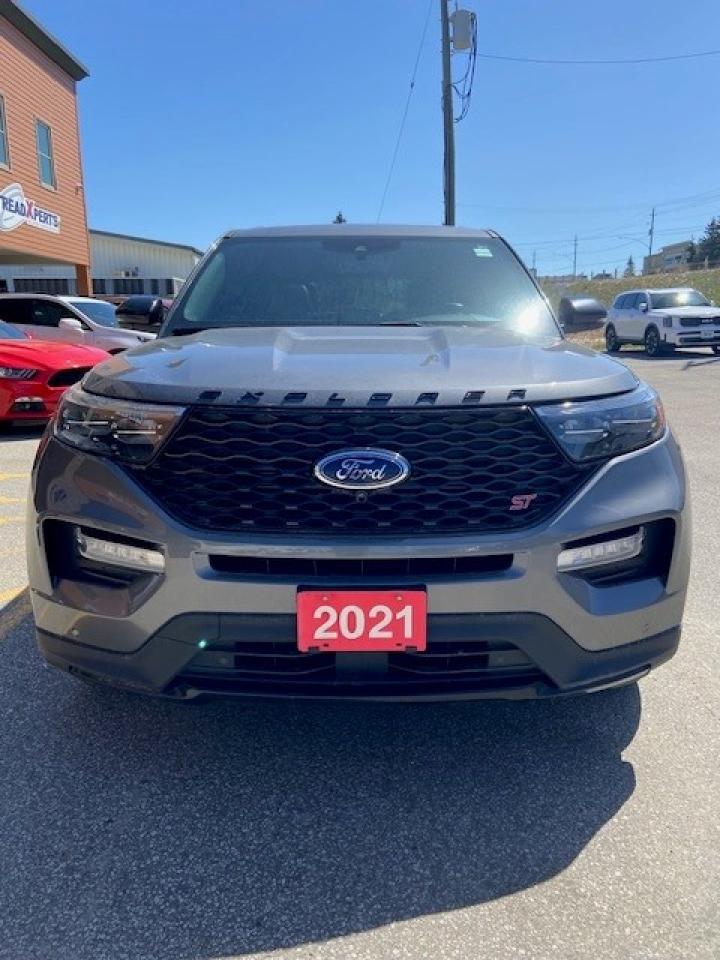 2021 Ford Explorer ST 4WD Photo1