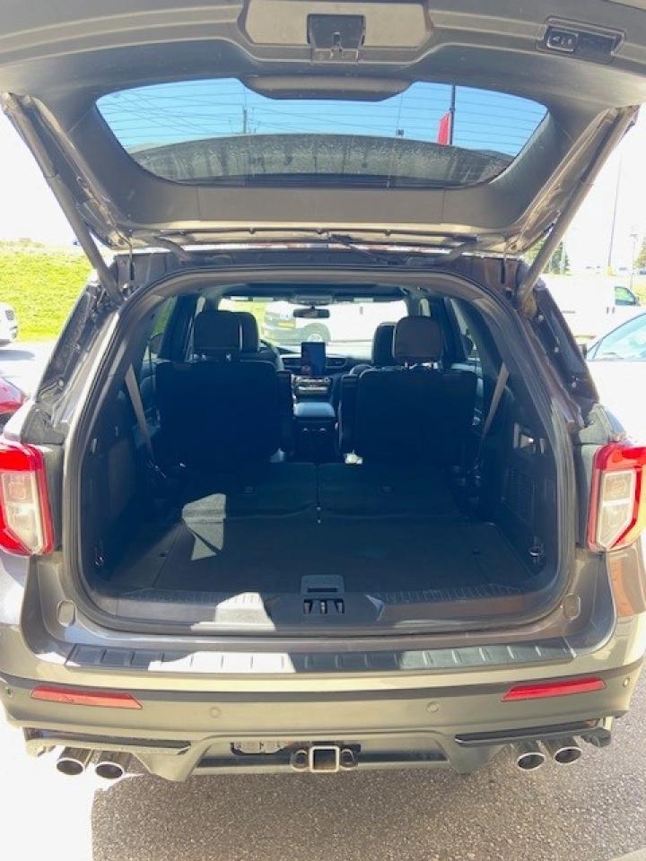 2021 Ford Explorer ST 4WD Photo