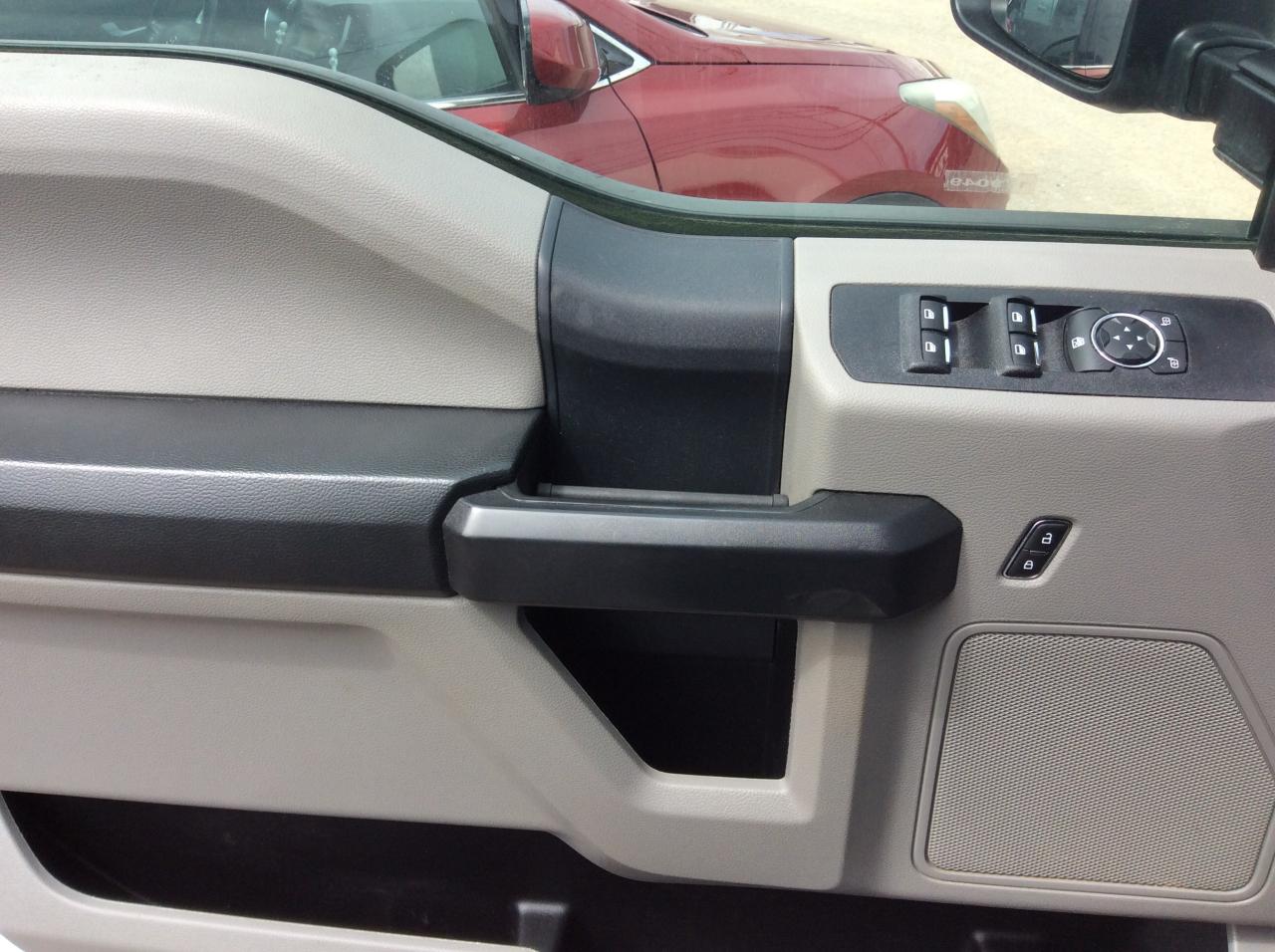 2022 Ford F-350 XL Photo