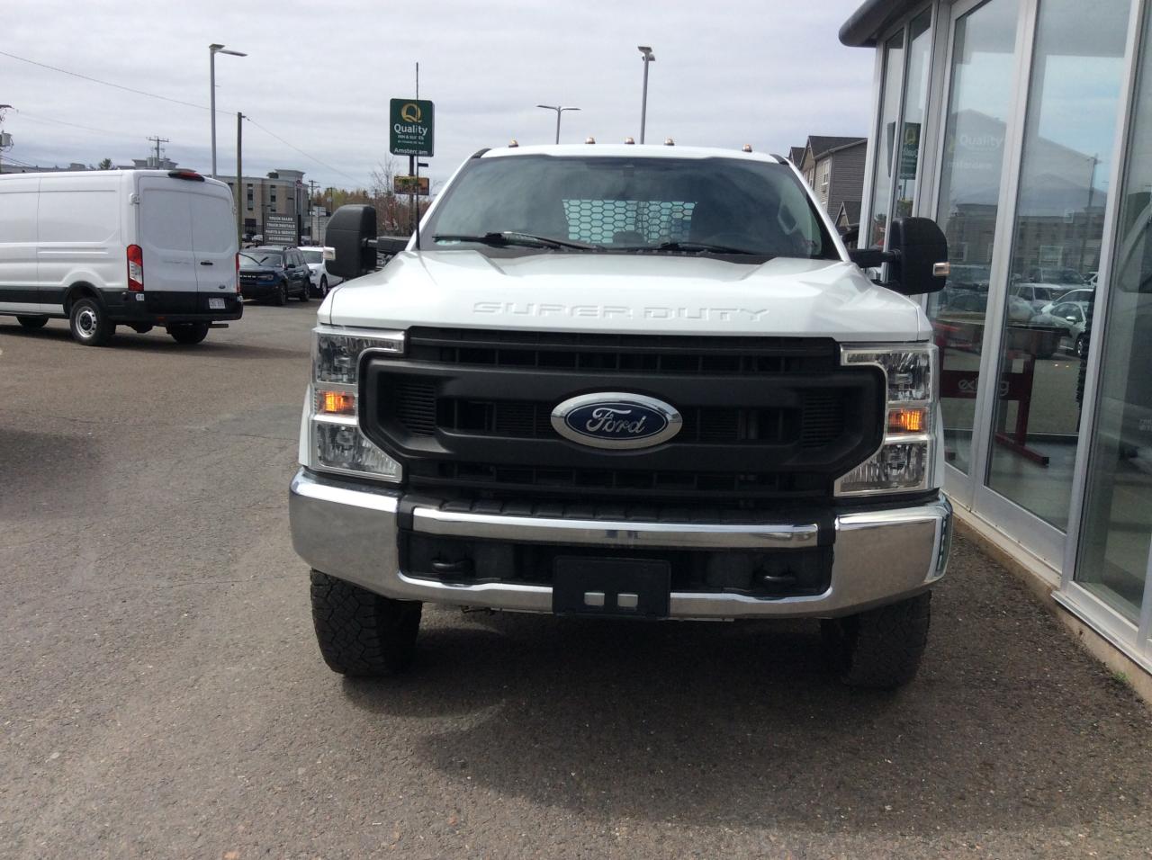 2022 Ford F-350 XL Photo