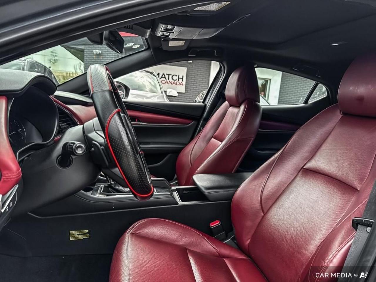 2020 Mazda MAZDA3 GT / i-ACTIV AWD / ROOF / NAV / RED LEATHER - Photo #8