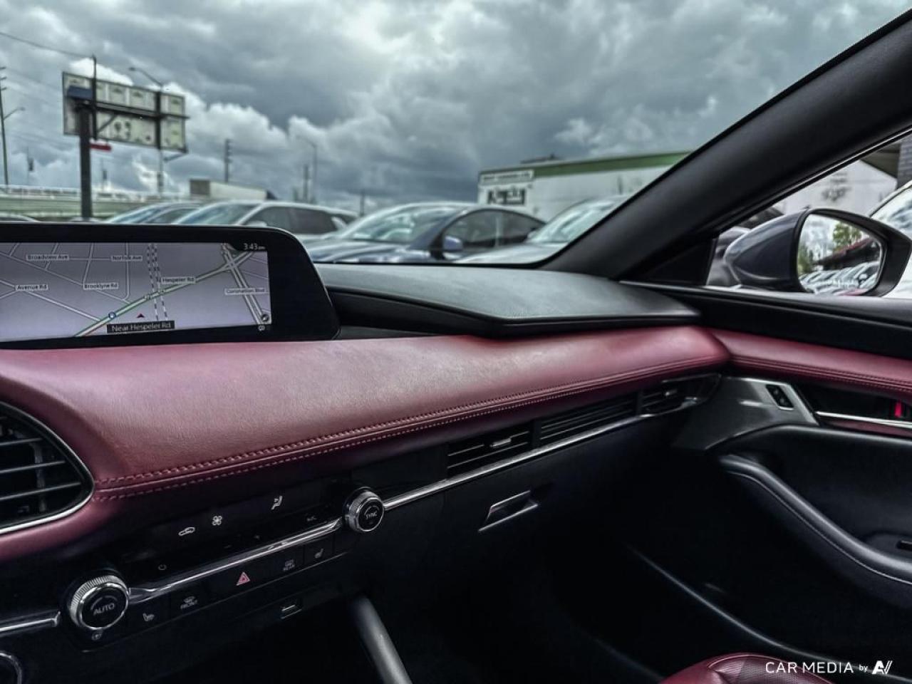 2020 Mazda MAZDA3 GT / i-ACTIV AWD / ROOF / NAV / RED LEATHER - Photo #21