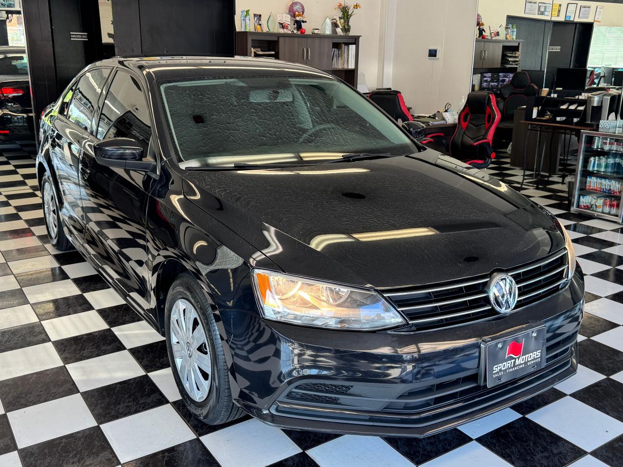 2017 Volkswagen Jetta 1.4 TSI Trendline+New Tires+Brakes+CLEAN CARFAX Photo9