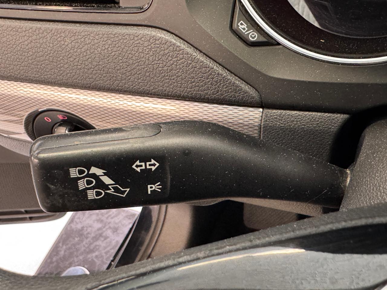 2017 Volkswagen Jetta 1.4 TSI Trendline+New Tires+Brakes+CLEAN CARFAX - Photo #41