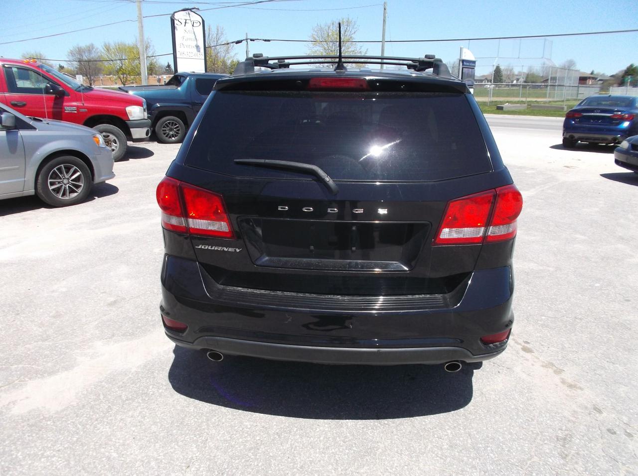 2016 Dodge Journey  - Photo #4