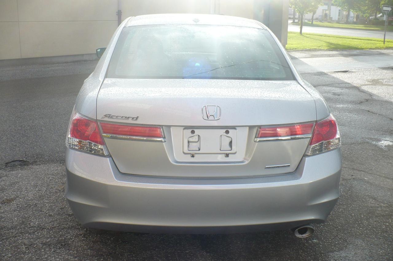 2012 Honda Accord SE Photo3