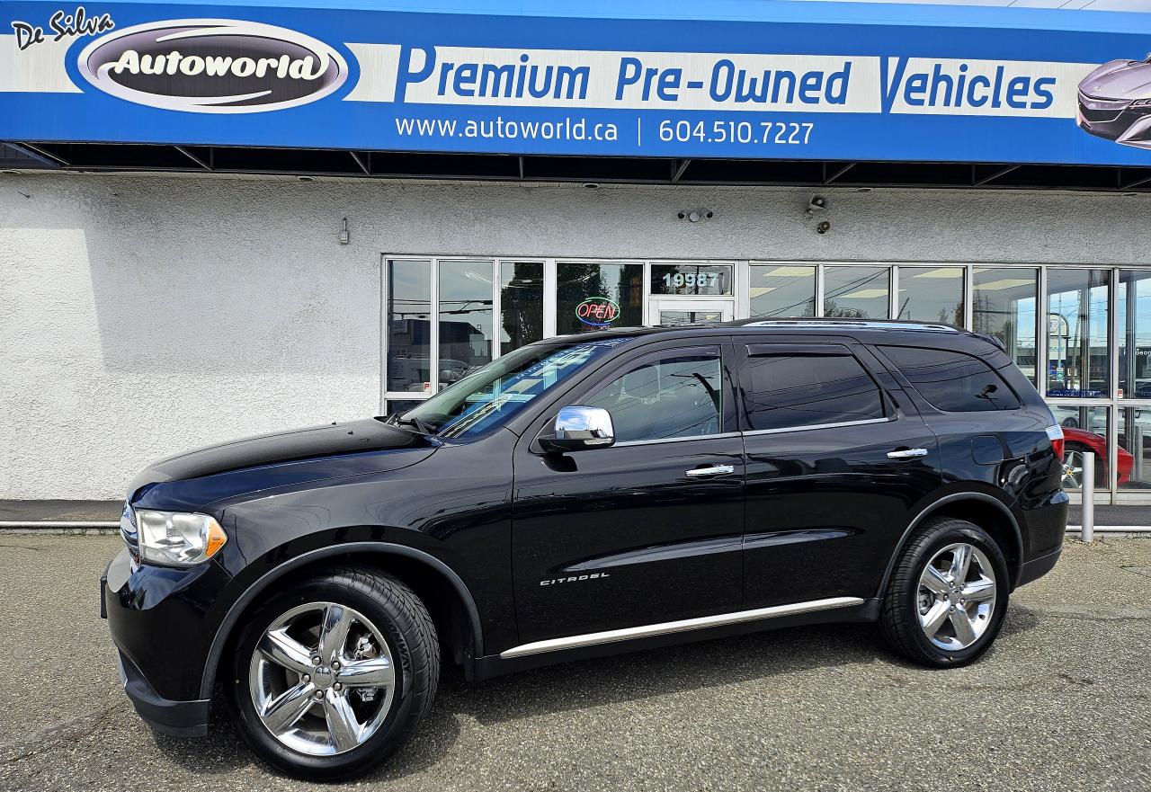Used 2013 Dodge Durango Citadel 4WD Local Car No Accidents * Nav, Sunroof* for sale in Langley, BC