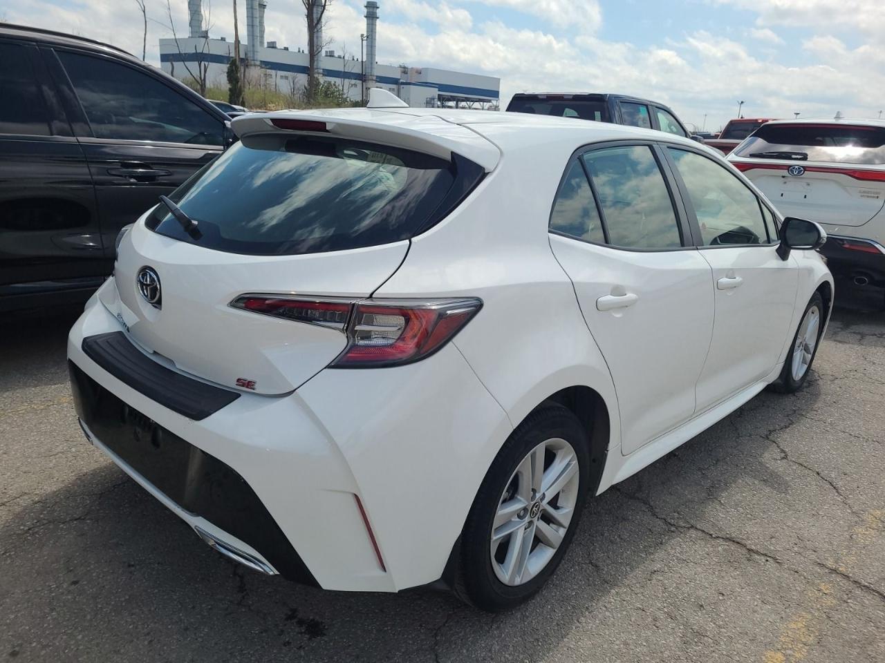 2022 Toyota Corolla /HATCH/WAGON SE - Photo #4