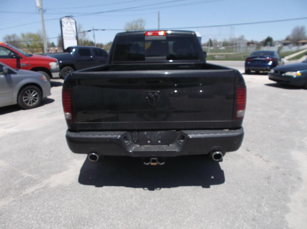 2016 Dodge Ram 1500 4X4 4 DOOR SPORT - Photo #4