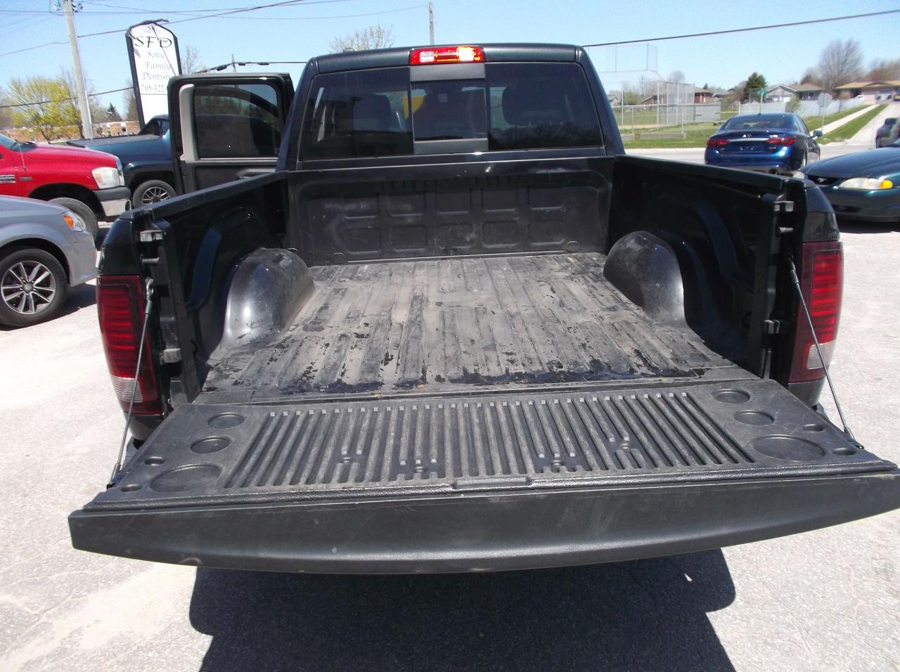 2016 Dodge Ram 1500 4X4 4 DOOR SPORT - Photo #8