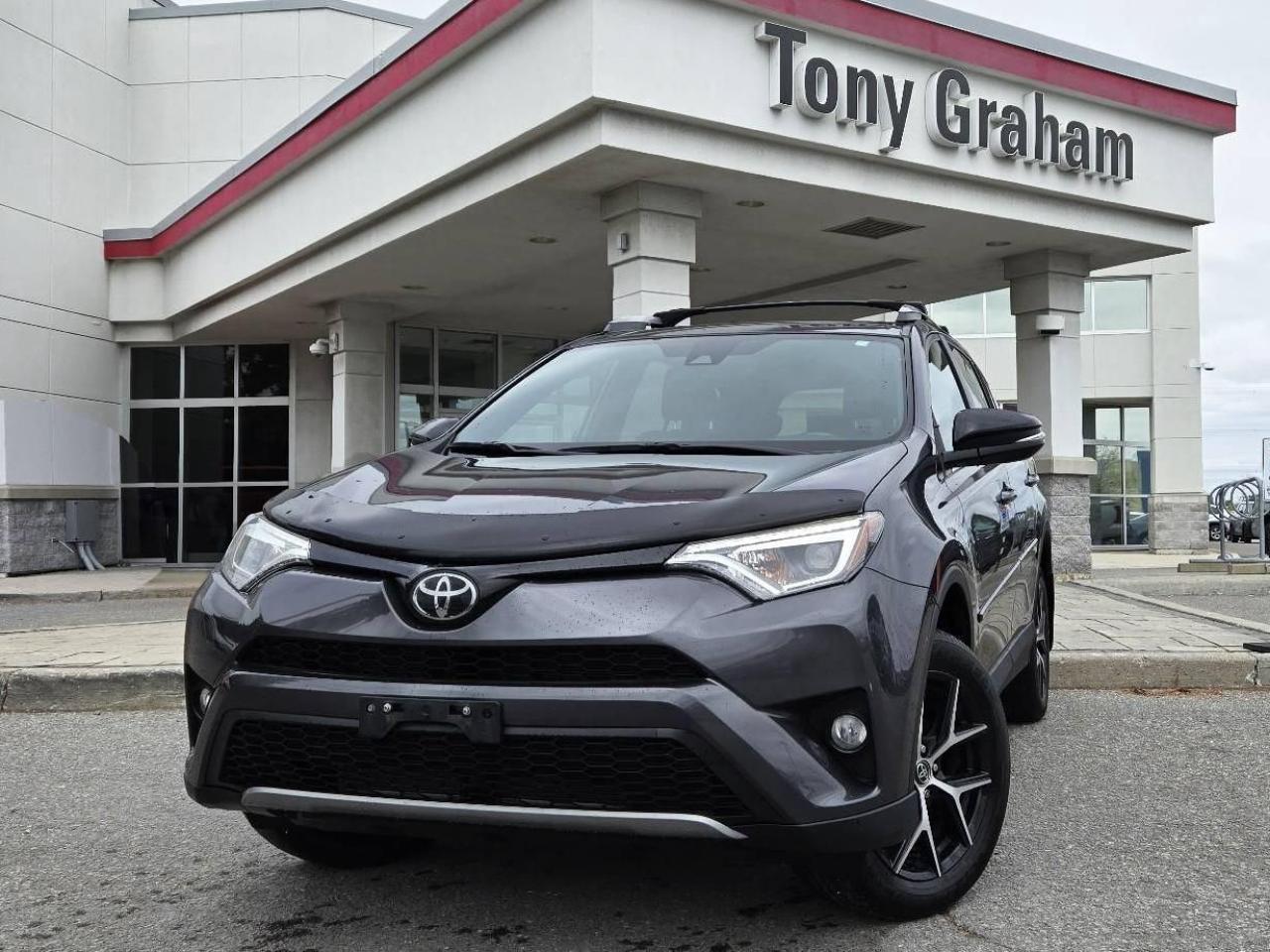 Used 2018 Toyota RAV4 se for sale in Ottawa, ON