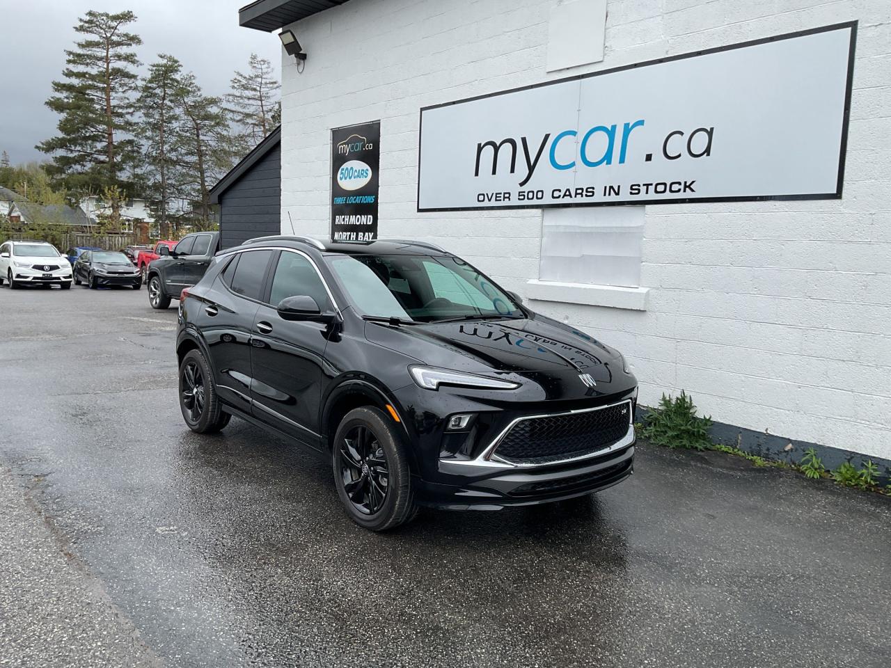 Used 2024 Buick Encore GX Sport Touring LOW MILEAGE!!!!  HEATED SEATES. LEATHER. BACKUP CAM. BLUETOOTH. A/C. CRUISE. PWR GROUP. PERFECT FOR for sale in North Bay, ON