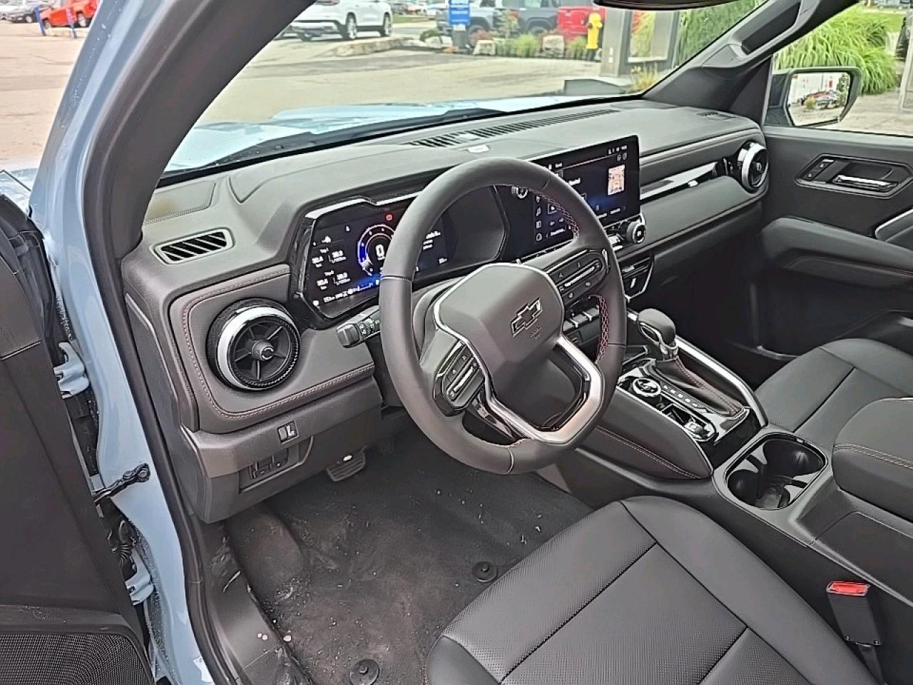 2025 Chevrolet Colorado Z71 Photo3