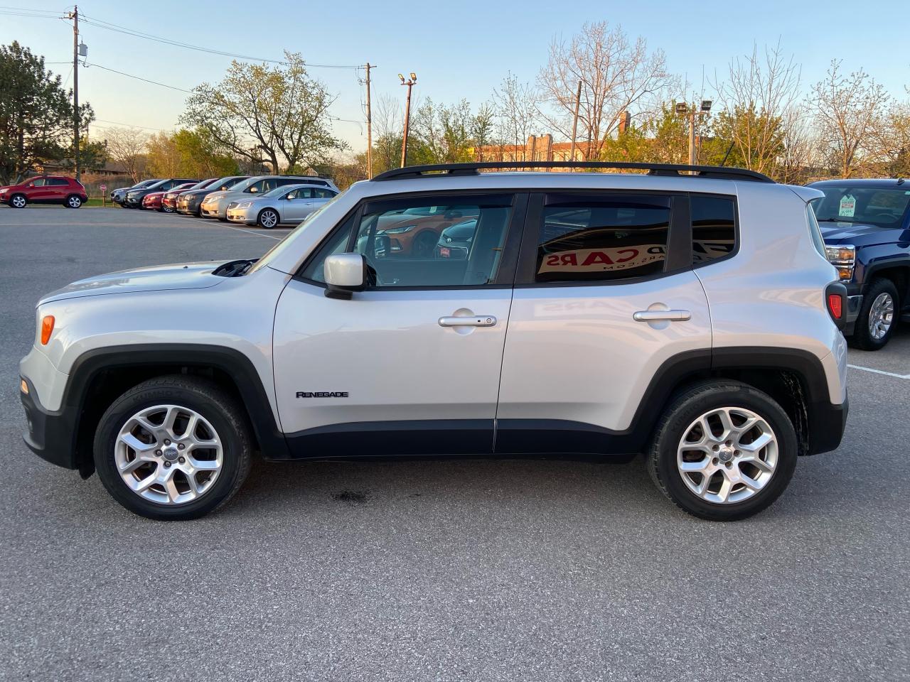 2015 Jeep Renegade North ** HTD SEATS, BLUETOOTH, BACK CAM * Photo3