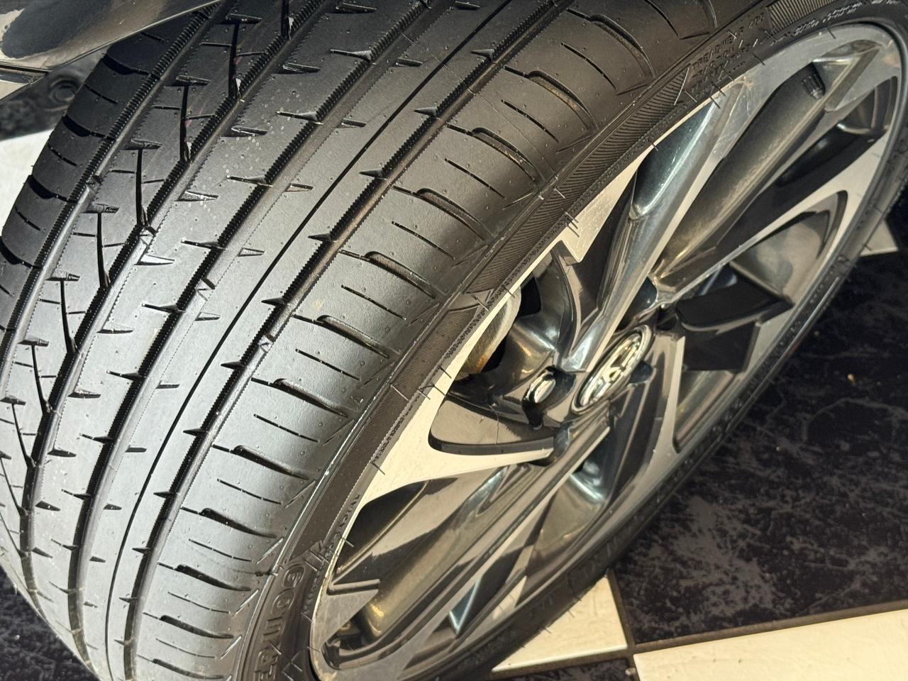 2017 Toyota Corolla iM New Tires+Camera+Heated Seats+Tinted+ACCIDENT FREE - Photo #3