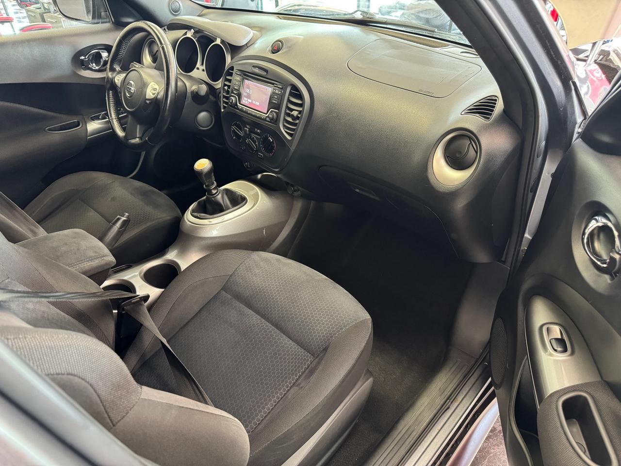 2015 Nissan Juke SV+New Tires+Brakes+Camera+A/C+5 SPEED MANUAL - Photo #20
