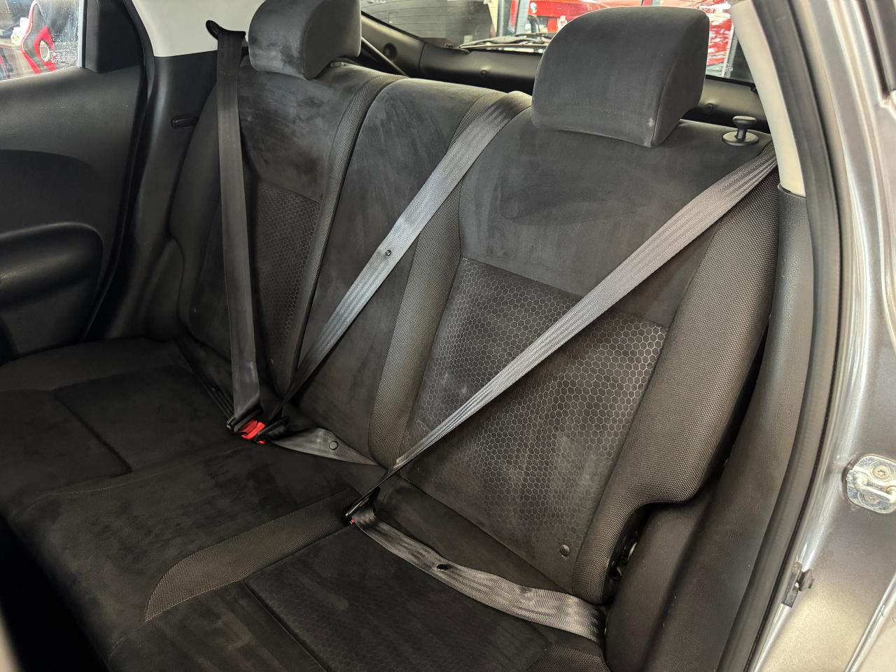 2015 Nissan Juke SV+New Tires+Brakes+Camera+A/C+5 SPEED MANUAL - Photo #24