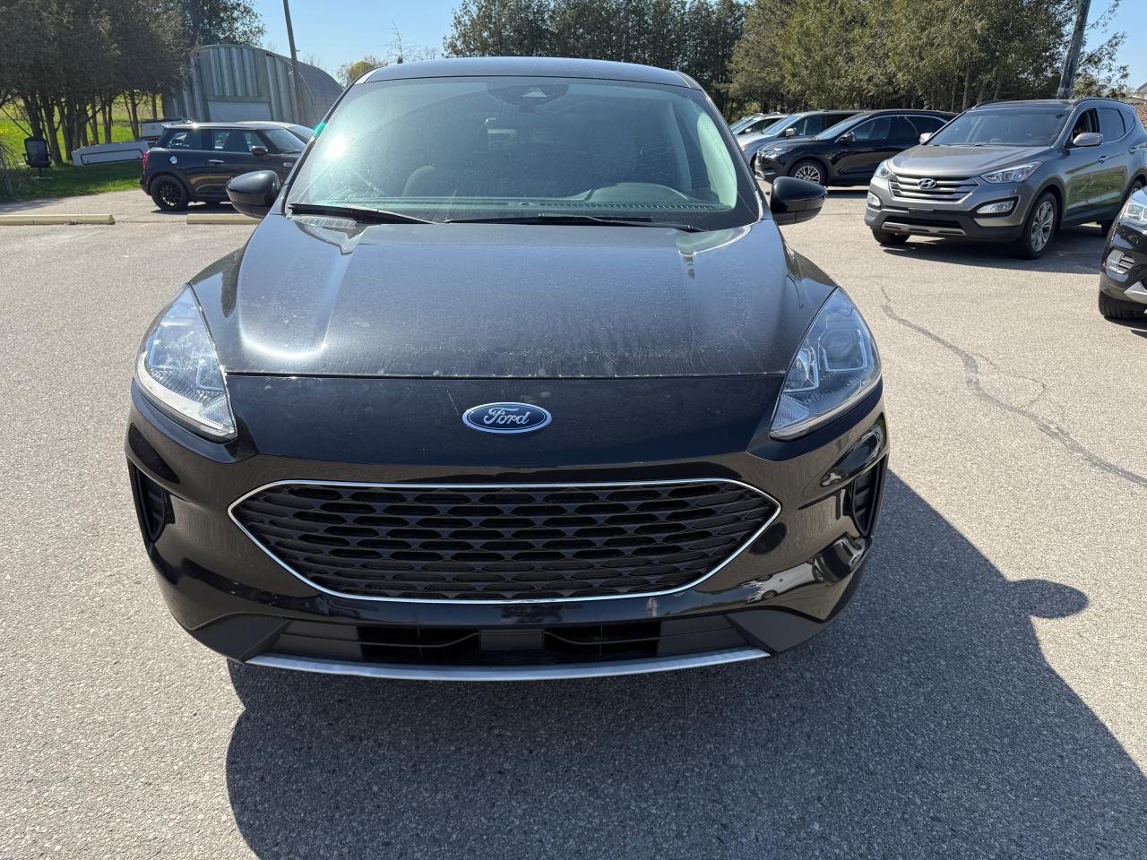 2021 Ford Escape SE - Photo #2