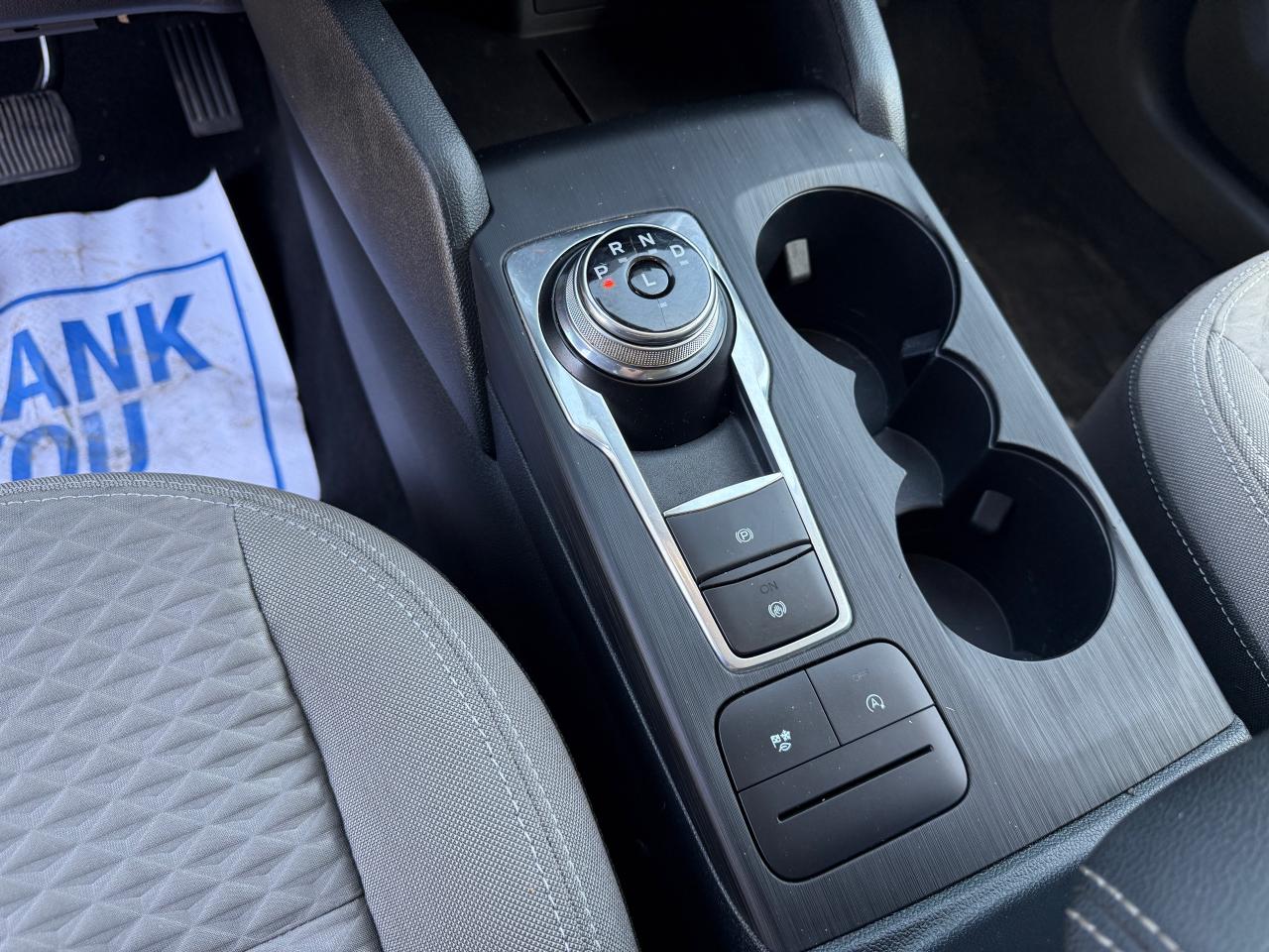 2021 Ford Escape SE - Photo #14