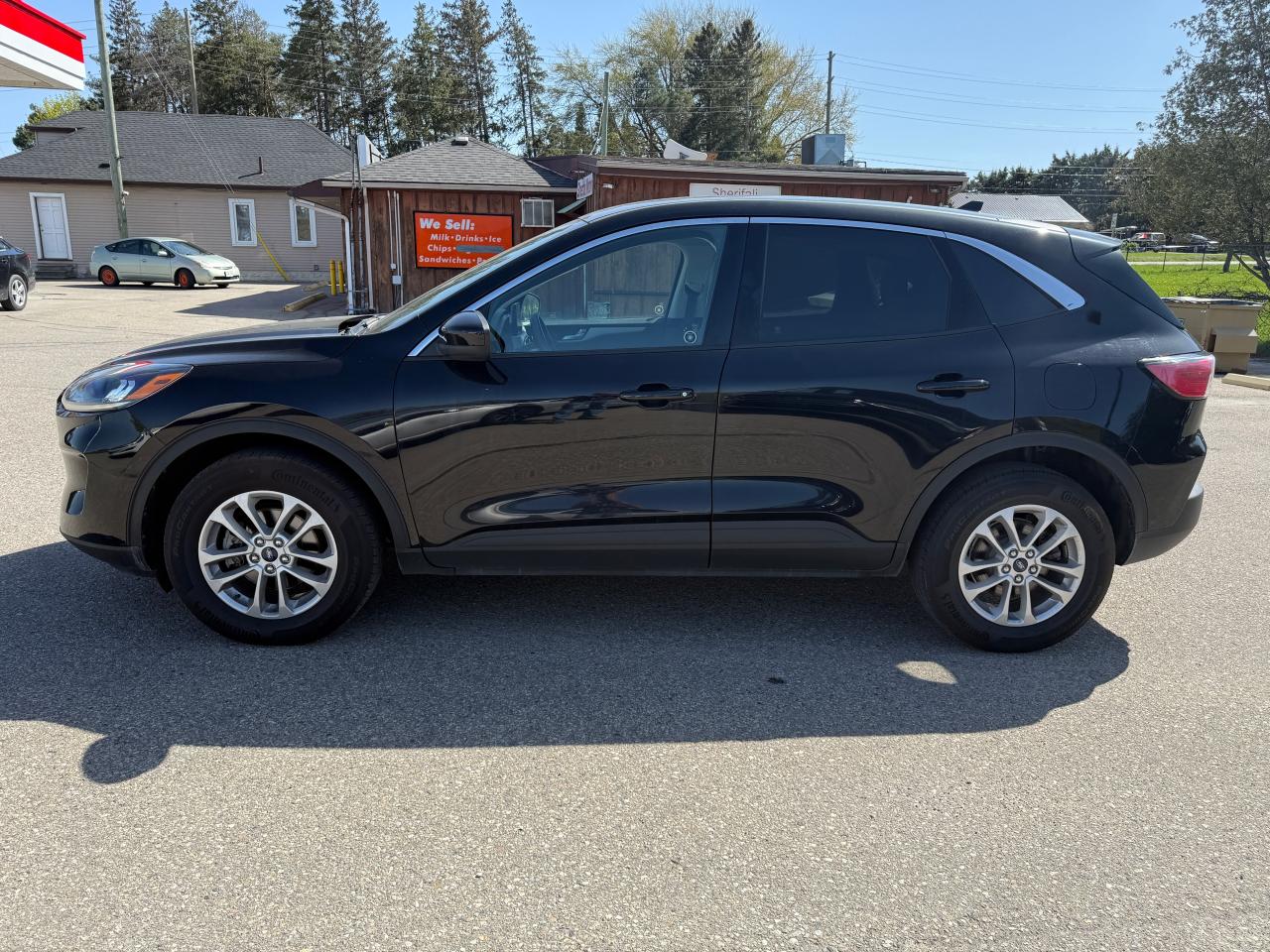 2021 Ford Escape SE - Photo #5
