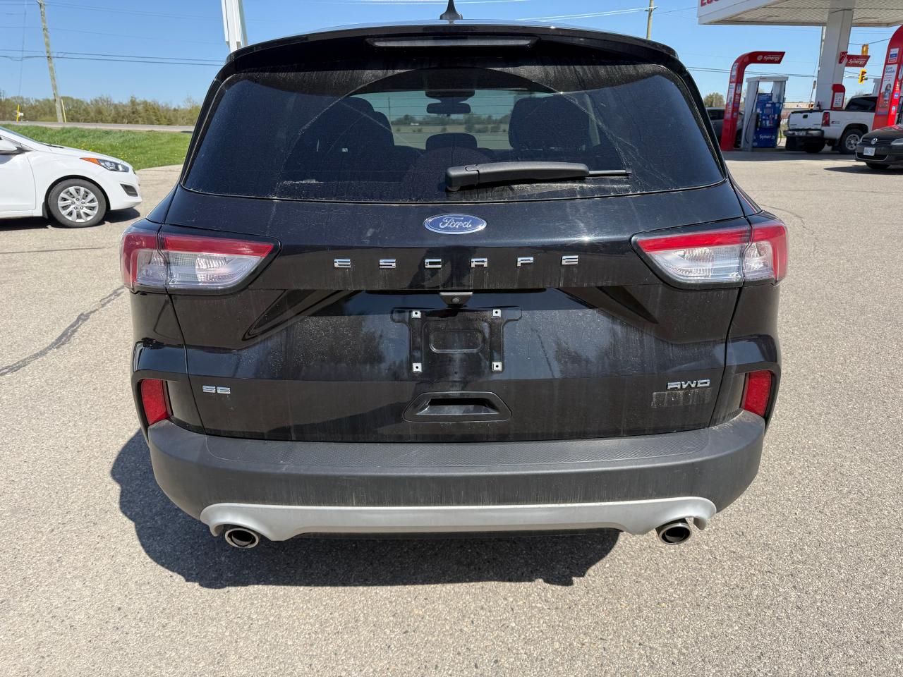 2021 Ford Escape SE - Photo #3