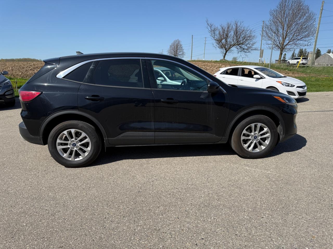 2021 Ford Escape SE - Photo #12