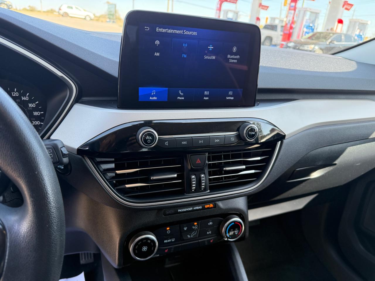 2021 Ford Escape SE - Photo #9