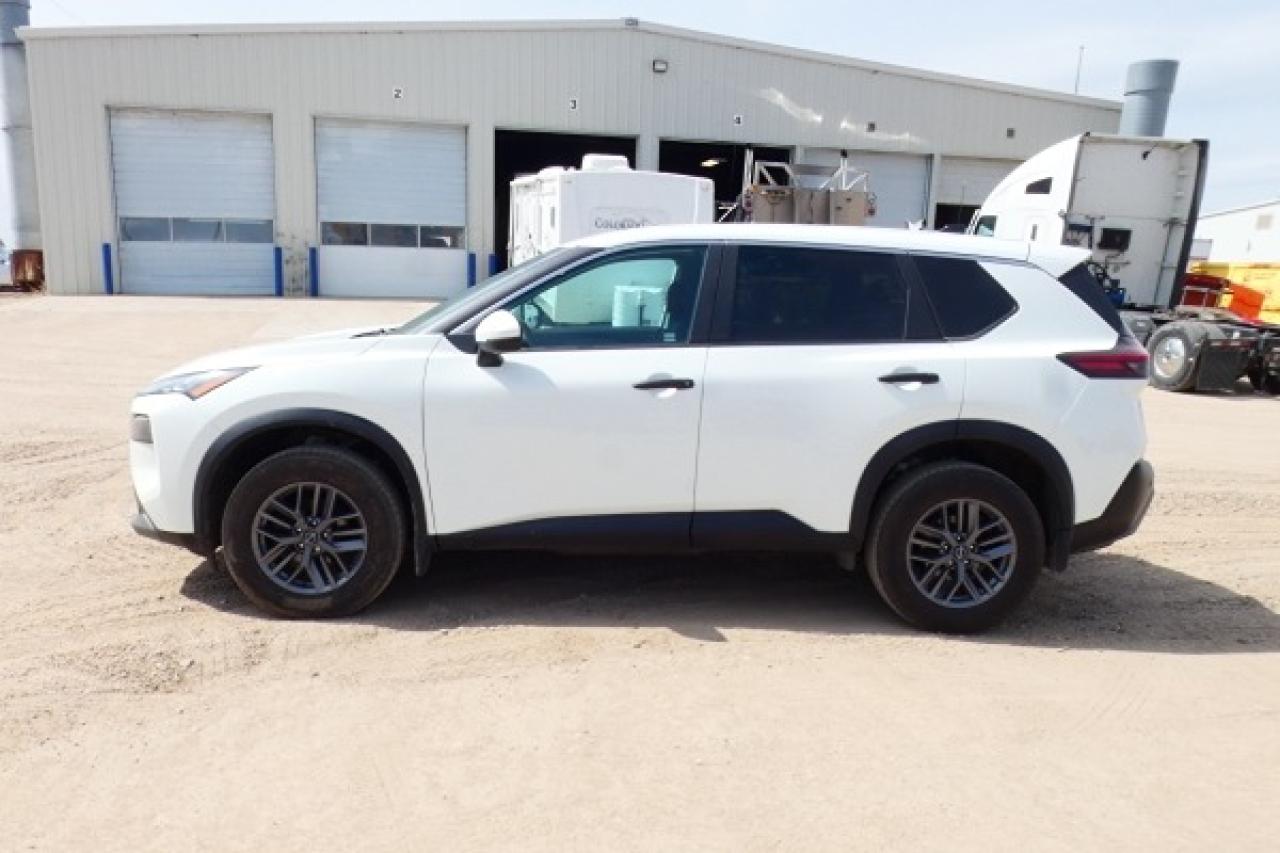 2023 Nissan Rogue S AWD w/Htd cloth, BUC