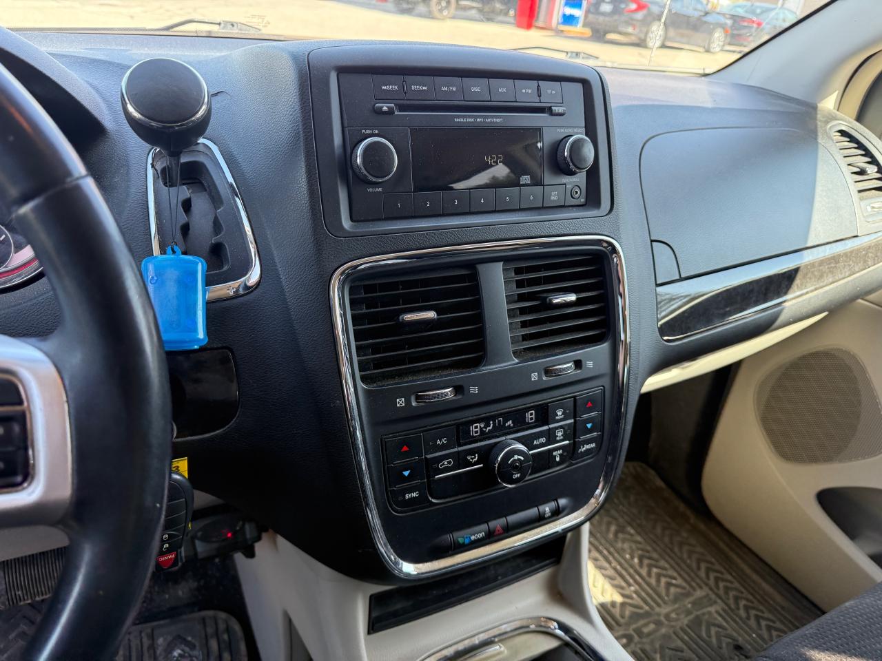 2013 Dodge Grand Caravan Crew - Photo #5