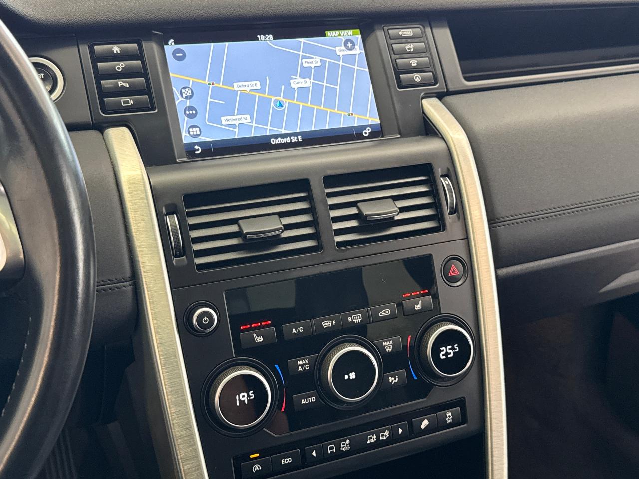 2016 Land Rover Discovery Sport 4WD HSE+Roof+Camera+GPS+Heated Seats+Accident FREE - Photo #14