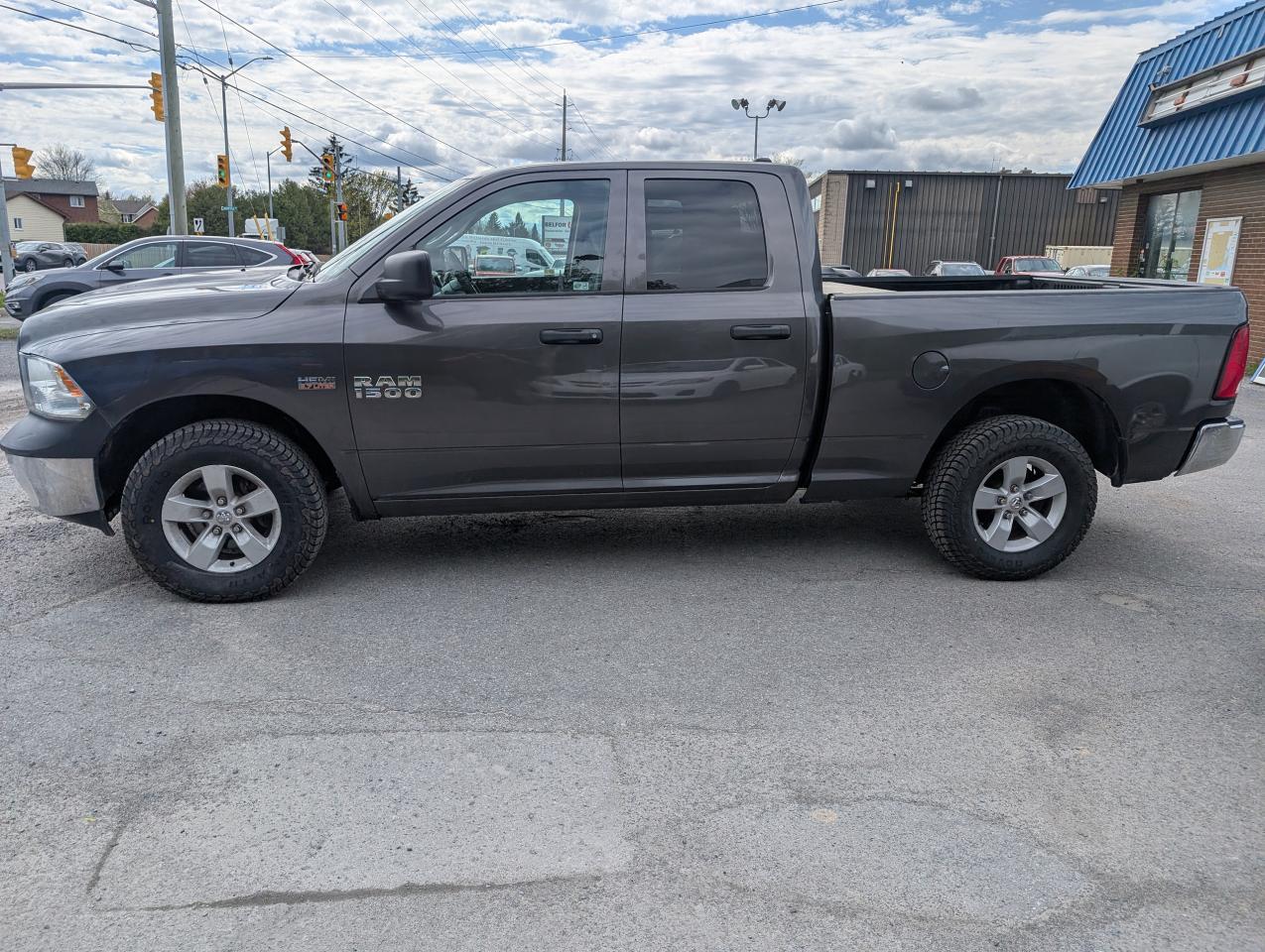 2015 RAM 1500 ST - Photo #3